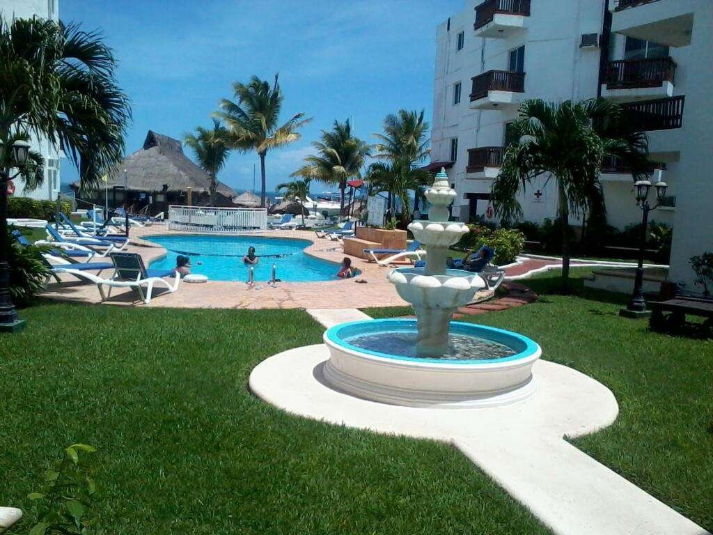 Hotel Imperial las Perlas piscina Almejatours